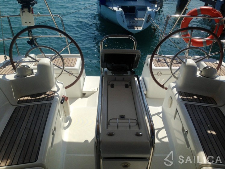 Sun Odyssey 409 - Yacht Charter Sailica