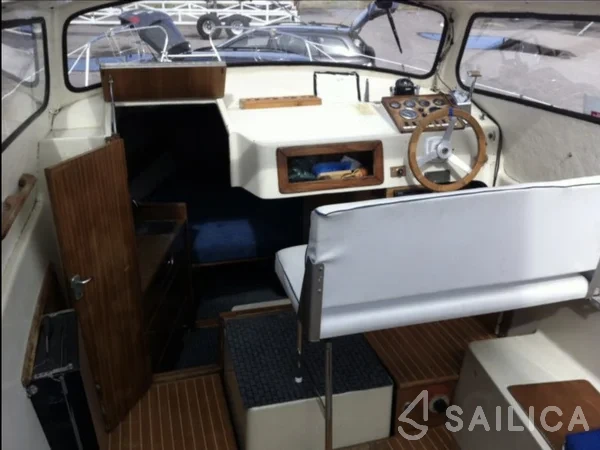 Albin 25 - Yacht Charter Sailica