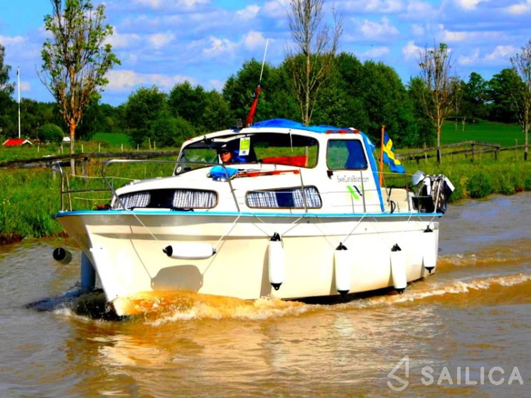 Albin 25 - Yacht Charter Sailica