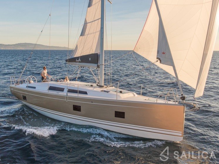 Hanse 418 - Yacht Charter Sailica
