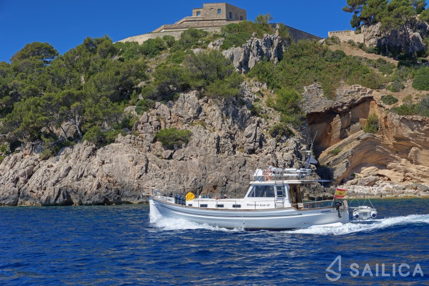 Menorquin 150 - Yacht Charter Sailica