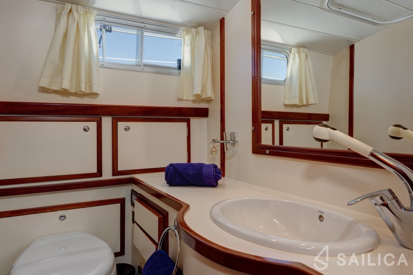 Menorquin 150 - Yacht Charter Sailica