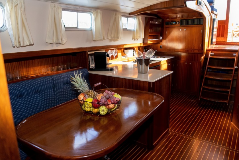 Menorquin 150 - Yacht Charter Sailica