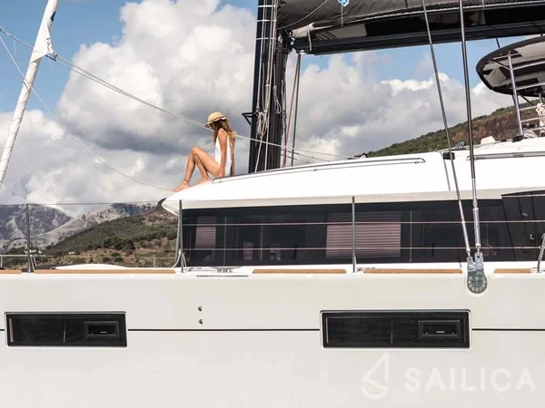Lagoon 620 - Yacht Charter Sailica