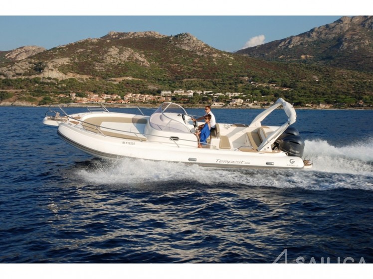 Tempest 900 - Yacht Charter Sailica