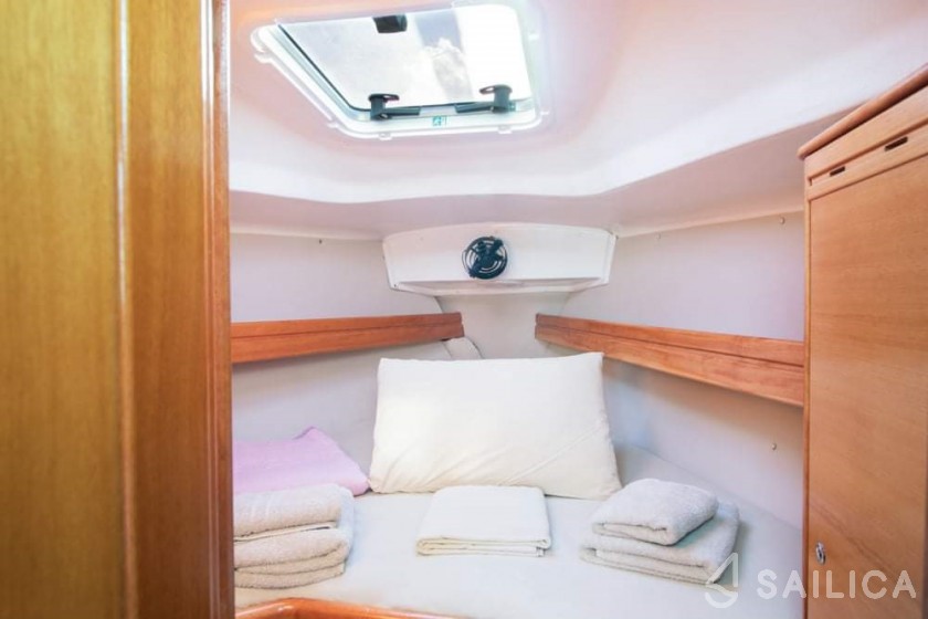 Bavaria 31 Cruiser - Yacht Charter Sailica