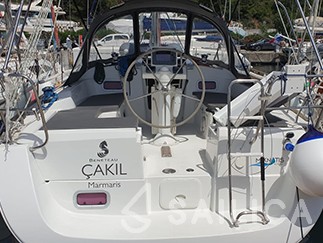 Oceanis 34 - Yacht Charter Sailica