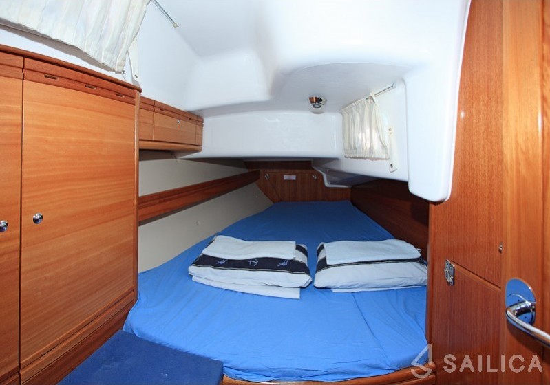Bavaria 38 Cruiser - Yacht Charter Sailica
