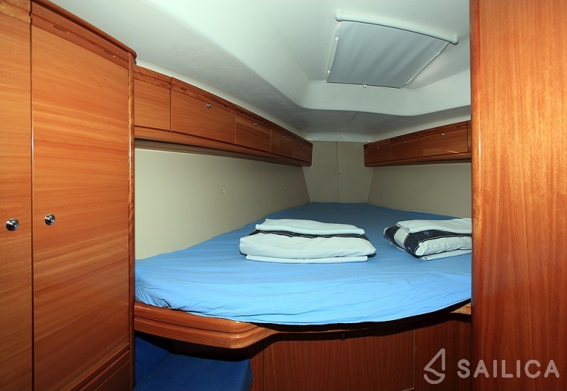 Bavaria 38 Cruiser - Yacht Charter Sailica