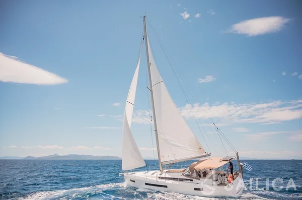 Sun Odyssey 490 - Yacht Charter Sailica