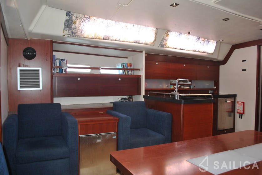 Lagoon 420 - Yacht Charter Sailica