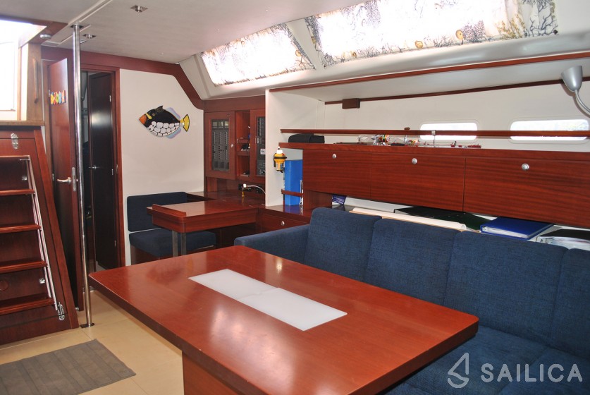 Lagoon 420 - Yacht Charter Sailica