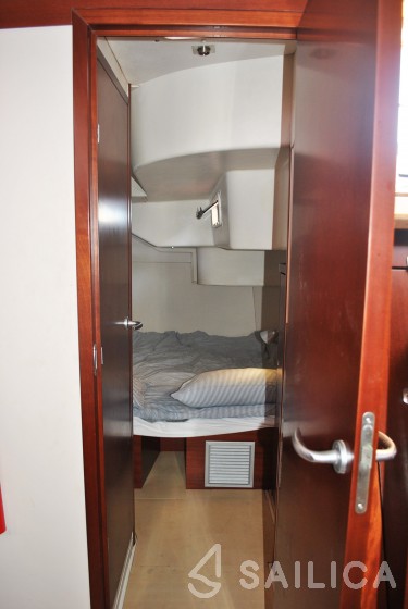 Lagoon 420 - Yacht Charter Sailica
