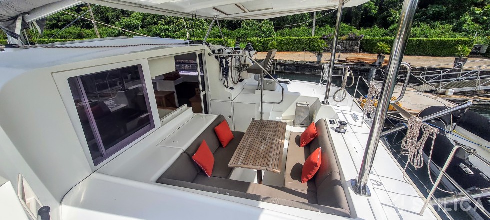 Lagoon 420 - Yacht Charter Sailica
