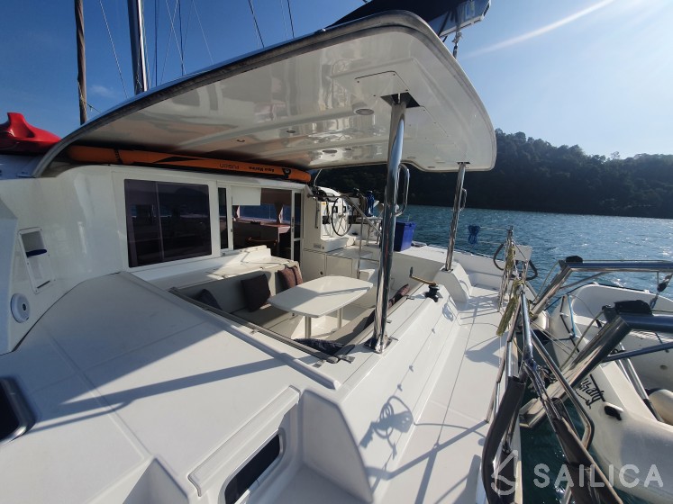 Lagoon 420 - Yacht Charter Sailica