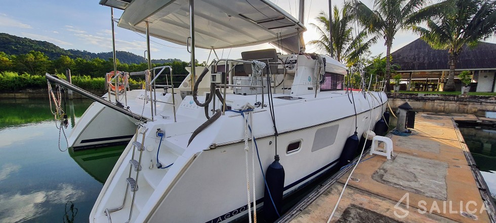 Lagoon 420 - Yacht Charter Sailica