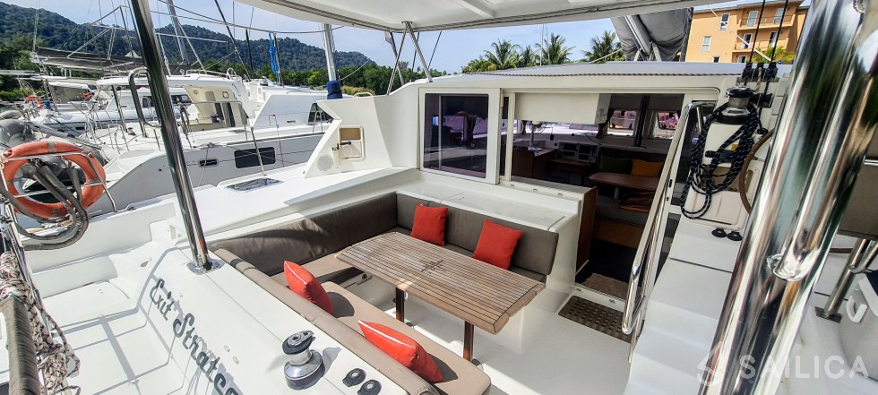 Lagoon 420 - Yacht Charter Sailica