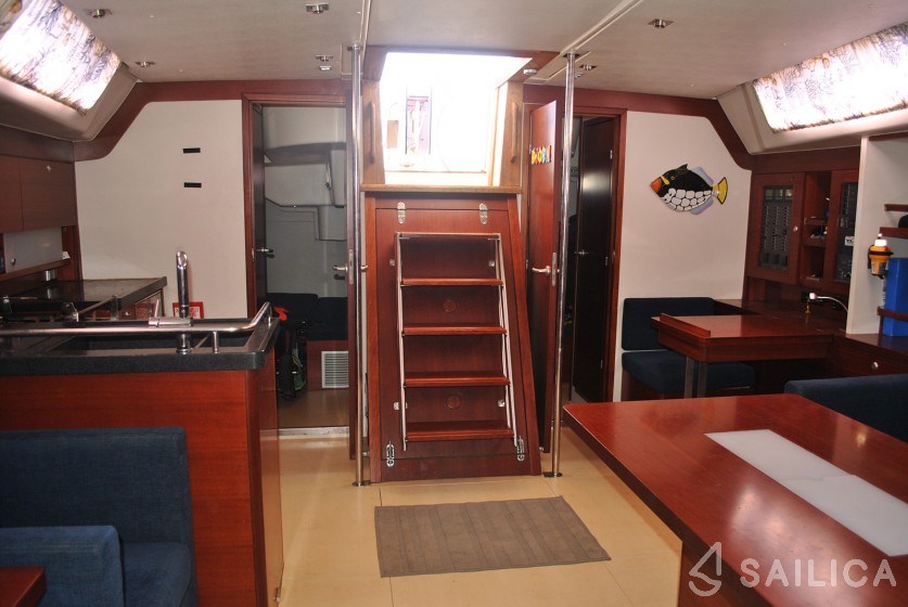 Lagoon 420 - Yacht Charter Sailica