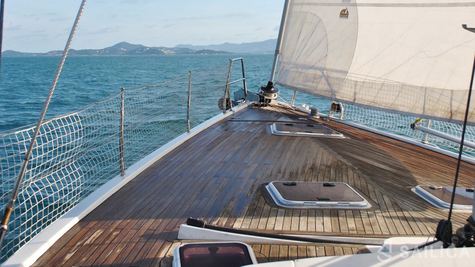 Lagoon 420 - Yacht Charter Sailica