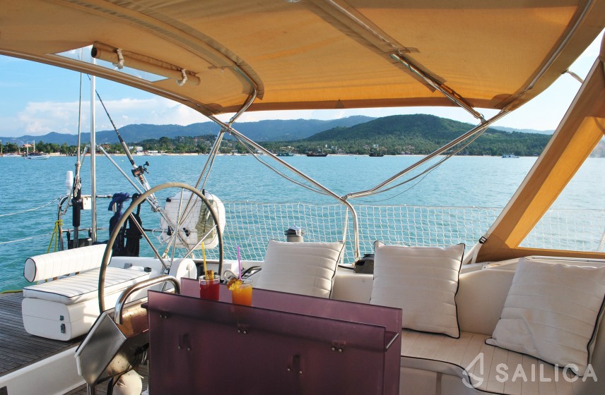 Lagoon 420 - Yacht Charter Sailica