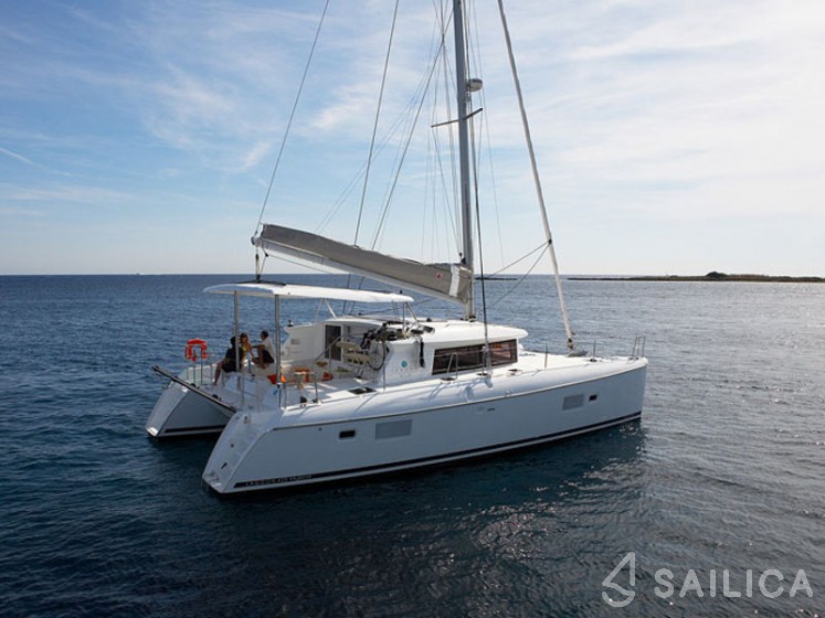 Lagoon 420 - Yacht Charter Sailica