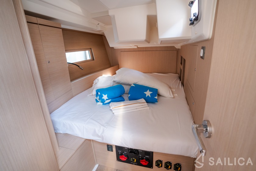 Oceanis 46.1 - Yacht Charter Sailica