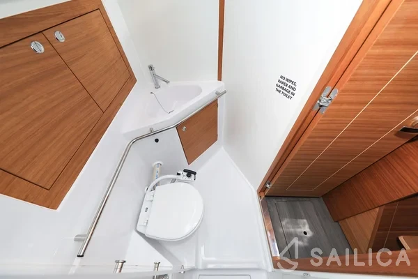 Elan Impression 45.1 - Yacht Charter Sailica