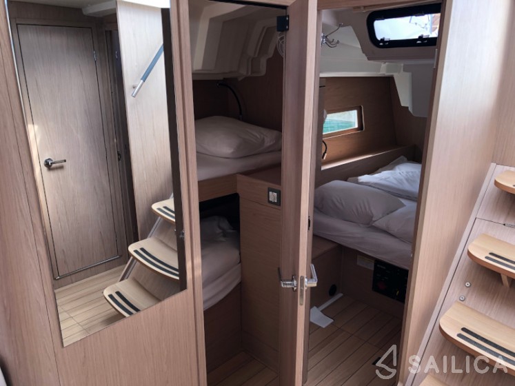 Oceanis 46.1 - Yacht Charter Sailica