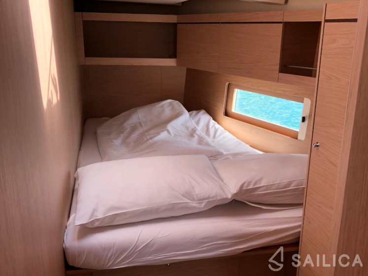 Oceanis 46.1 - Yacht Charter Sailica