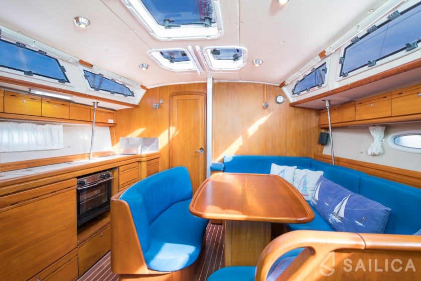 Bavaria 40 Cruiser - Yacht Charter Sailica