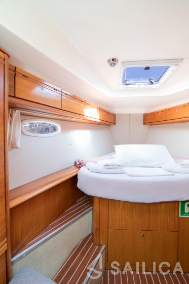 Bavaria 40 Cruiser - Yacht Charter Sailica