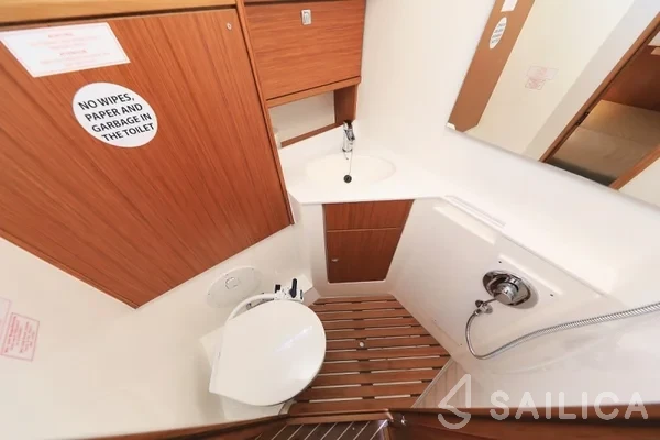 Bavaria Cruiser 46 Style - Yacht Charter Sailica