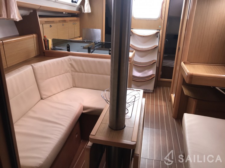 Sun Odyssey 36i - Yacht Charter Sailica