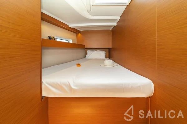 Sun Odyssey 490 - Yacht Charter Sailica