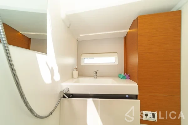 Sun Odyssey 490 - Yacht Charter Sailica