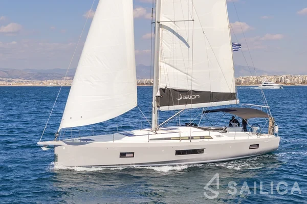 Oceanis 51.1 - Yacht Charter Sailica