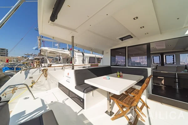 Lucia 40 - Yacht Charter Sailica