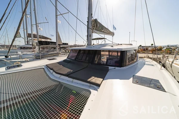 Lucia 40 - Yacht Charter Sailica