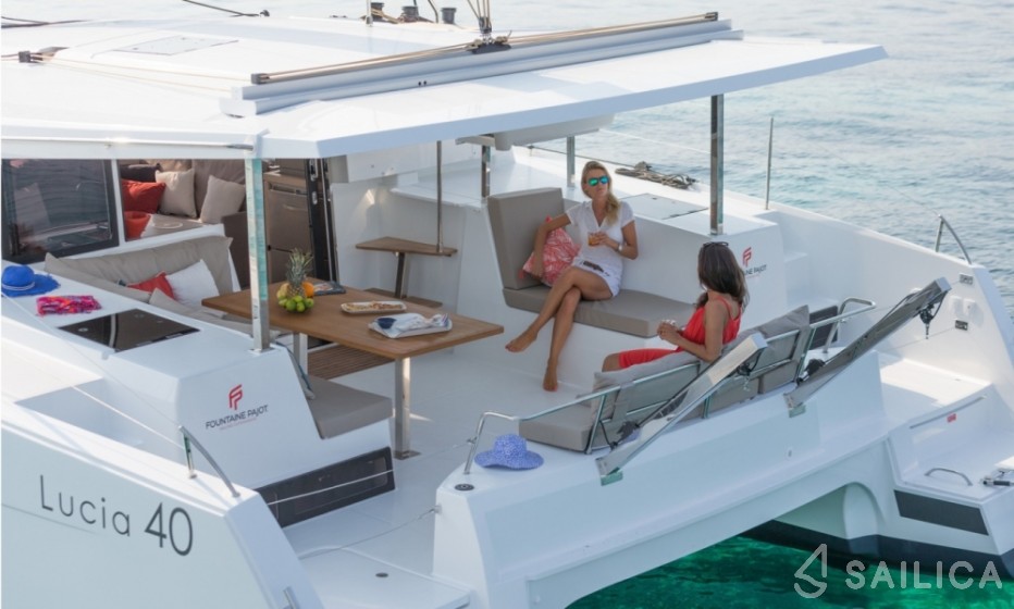 Lucia 40 - Yacht Charter Sailica