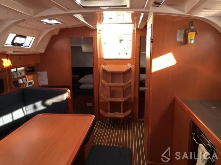Bavaria 41 Cruiser - Yacht Charter Sailica