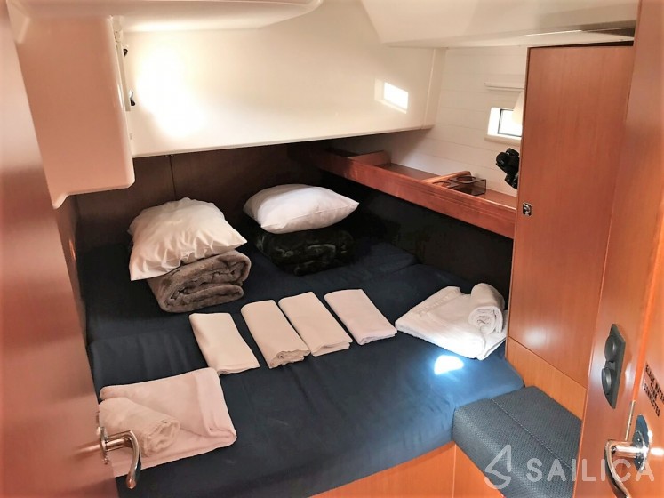 Bavaria 46 Cruiser - Yacht Charter Sailica