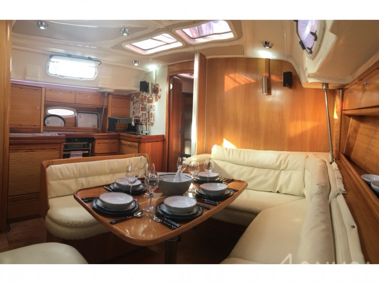 Bavaria 42 Cruiser - Yacht Charter Sailica