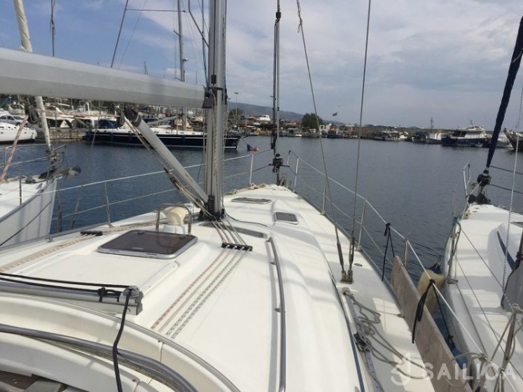 Bavaria 42 Cruiser - Yacht Charter Sailica