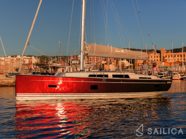 Hanse 388 - Yacht Charter Sailica