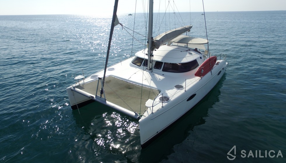 Lavezzi 40 - Yacht Charter Sailica