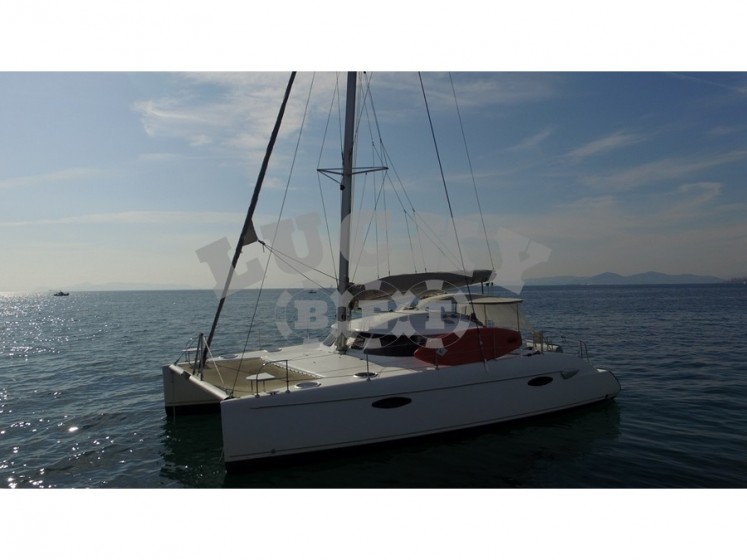 Lavezzi 40 - Yacht Charter Sailica