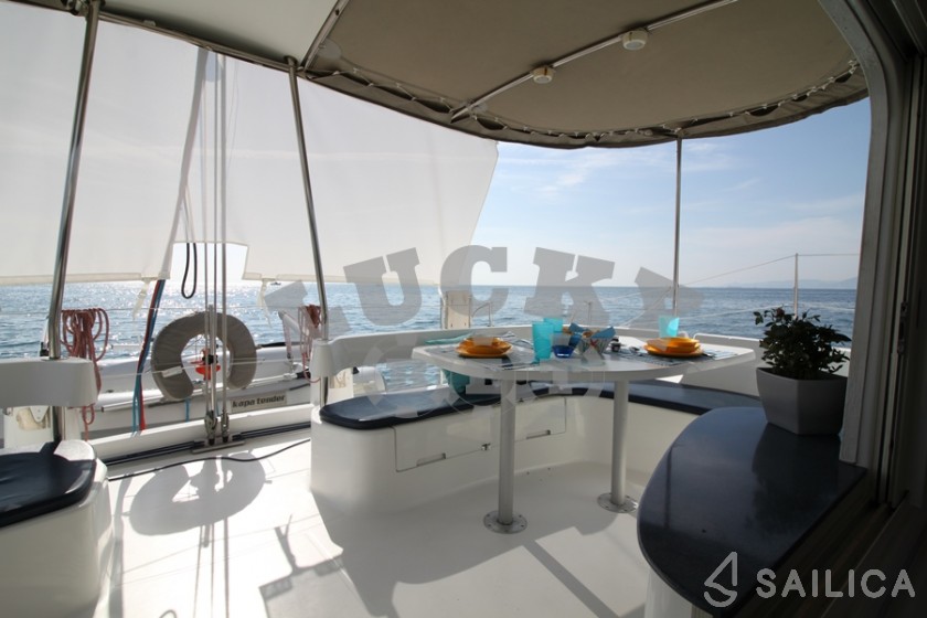 Lavezzi 40 - Yacht Charter Sailica