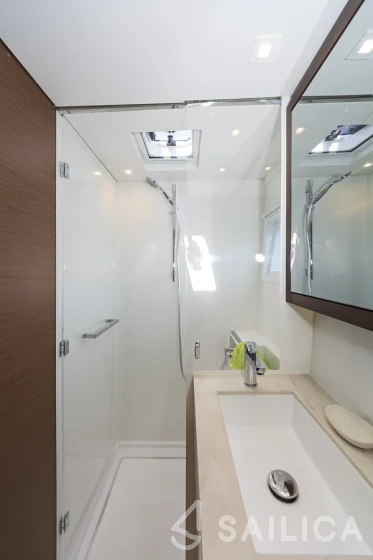 Lagoon 46  - Yacht Charter Sailica