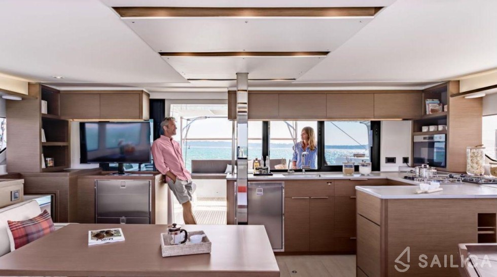 Lagoon 46  - Yacht Charter Sailica