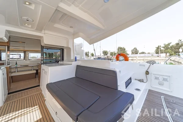 Lagoon 46  - Yacht Charter Sailica